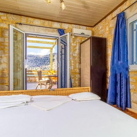 Mouríon Lake Villas II מראה חיצוני תמונה